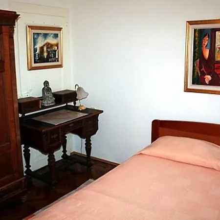 Guest house Adriatica - 4 Bedroom Vacation House Dubrovnik